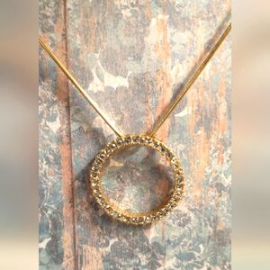 Gold Pendant Necklace